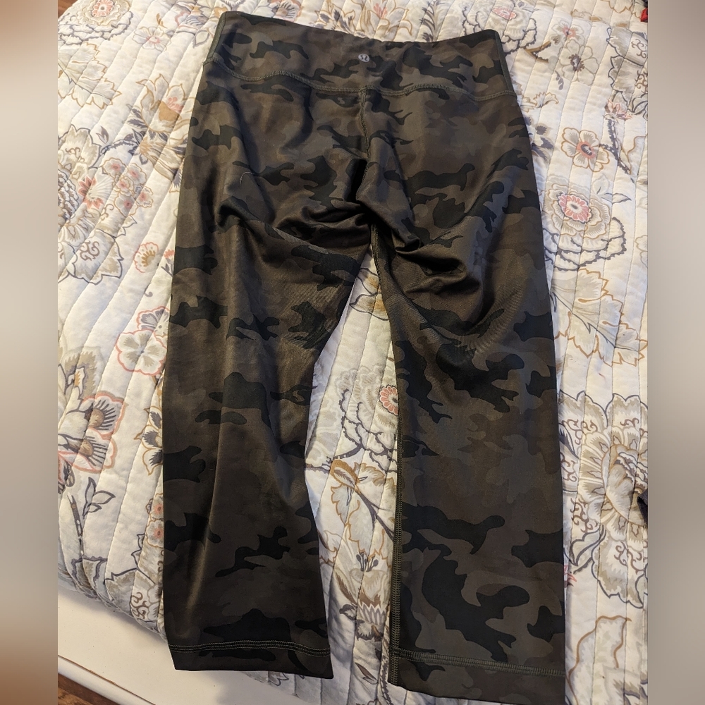 Lululemon Camo leggings